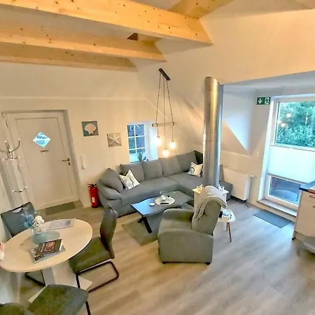 Hooksieler Baerenblick Near Klostermann * Hooksiel