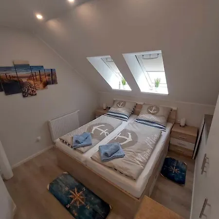 Hooksieler Baerenblick Near Klostermann *