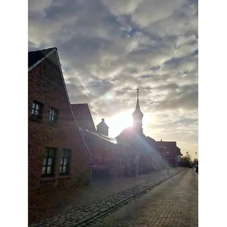 Hooksieler Baerenblick Near Klostermann *